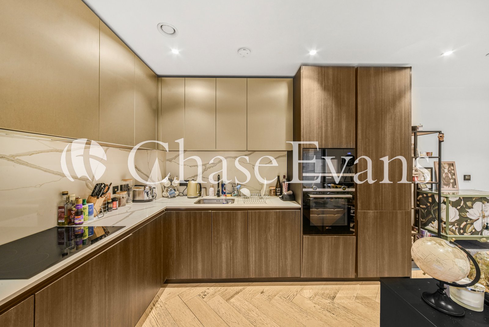 Luxe Tower, Dock Street, Aldgate, London, E1 - Chase Evans