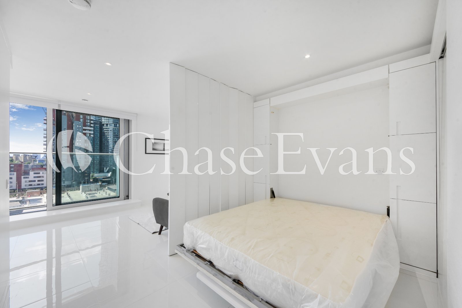 Pan Peninsula, Pan Peninsula Square, Canary Wharf, London, E14 - Chase Evans