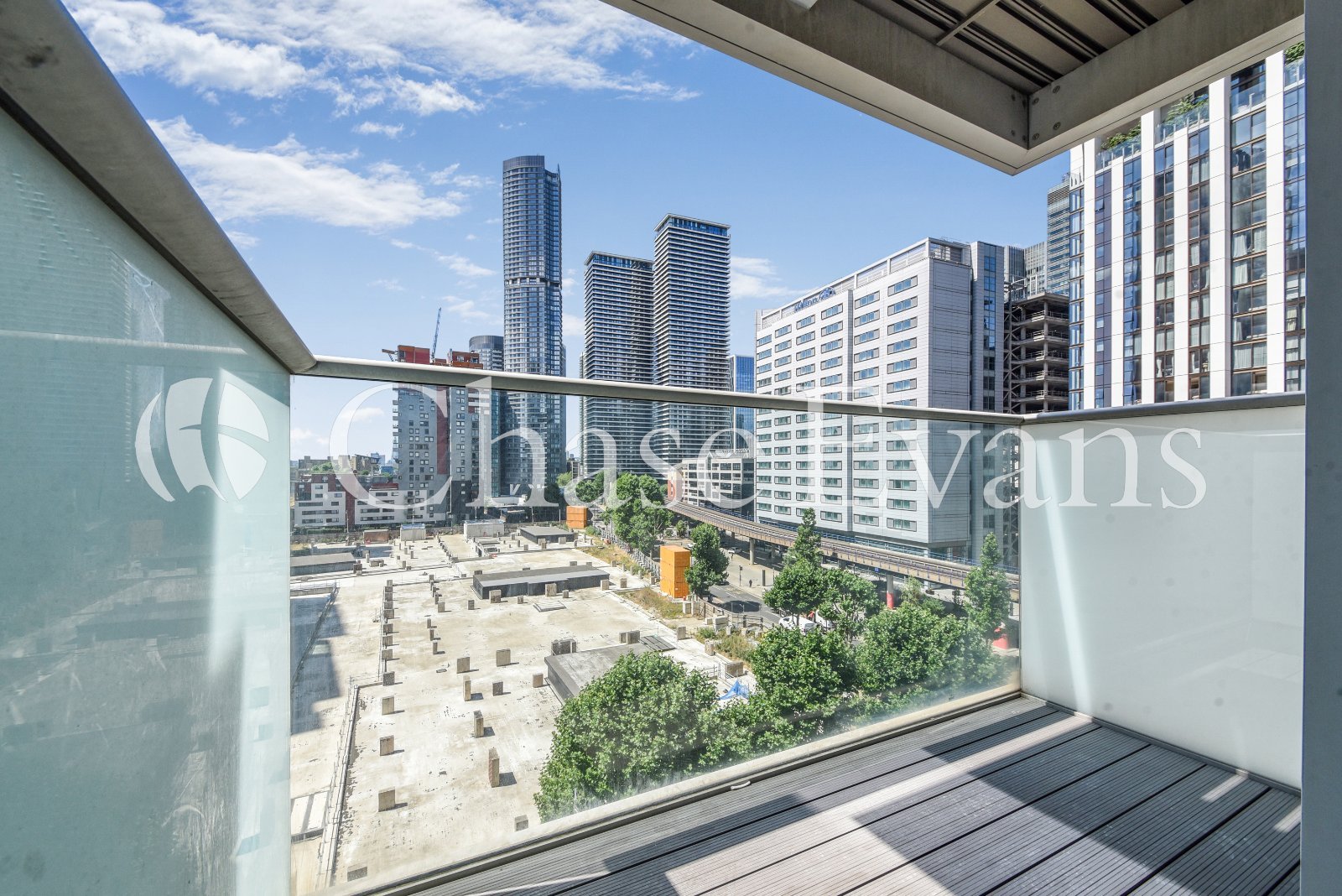 Pan Peninsula, Pan Peninsula Square, Canary Wharf, London, E14