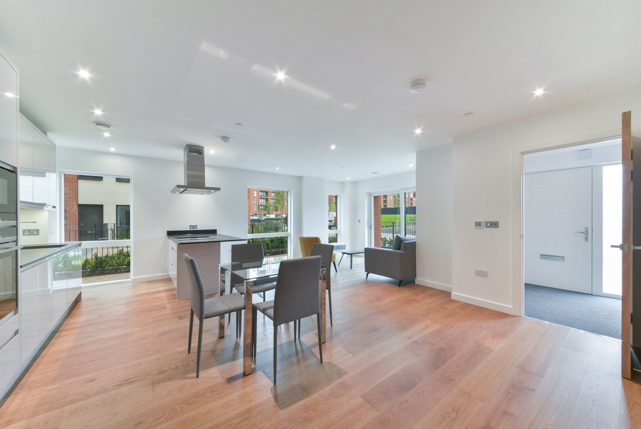 Thonrey Close, Colindale Gardens, Colindale, London, NW9 - Chase Evans