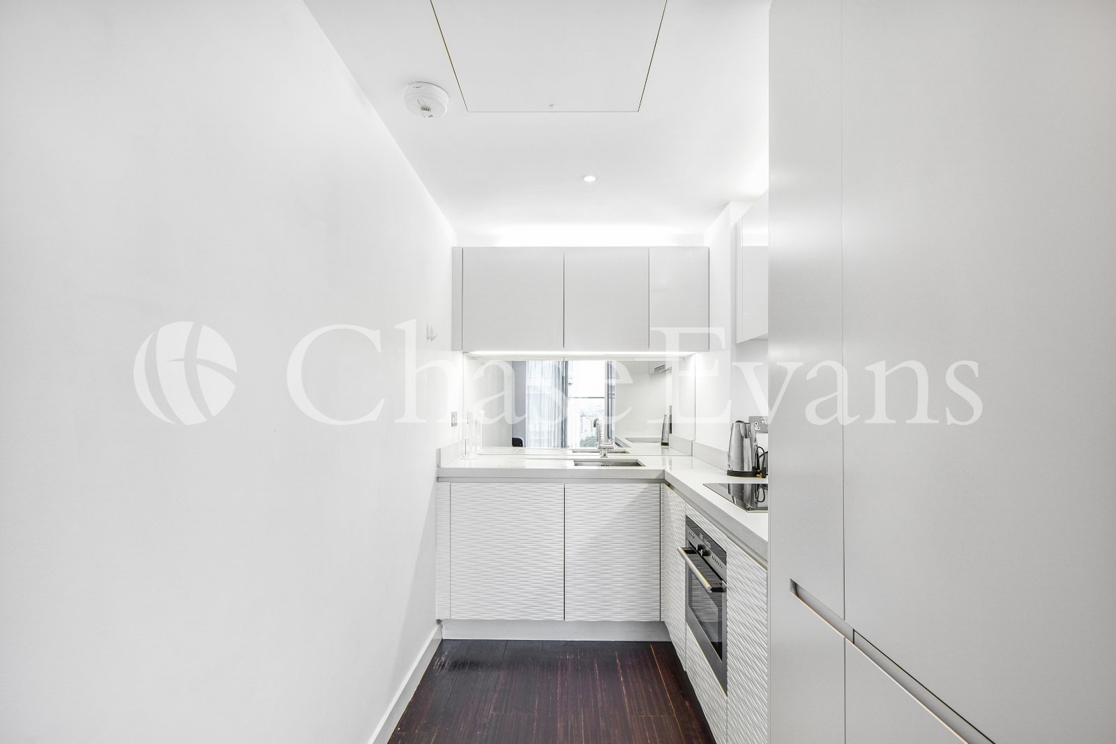 Pan Peninsula Square, Canary Wharf, London, E14 - Chase Evans