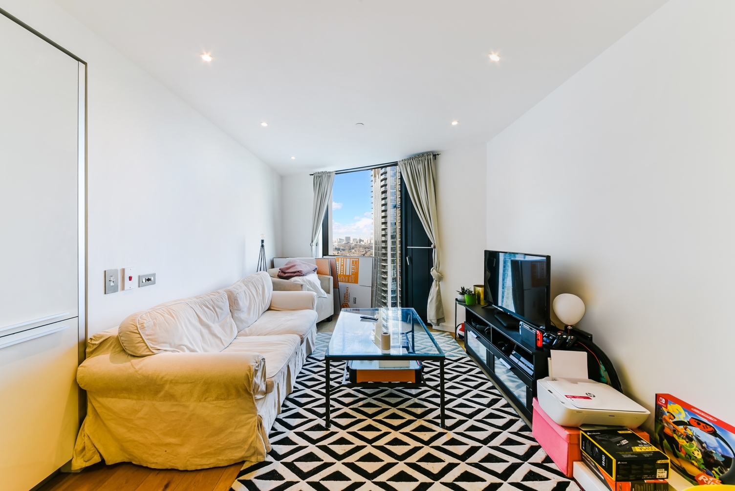 The Strata, 8 Walworth Road, Elephant & Castle, London, SE1