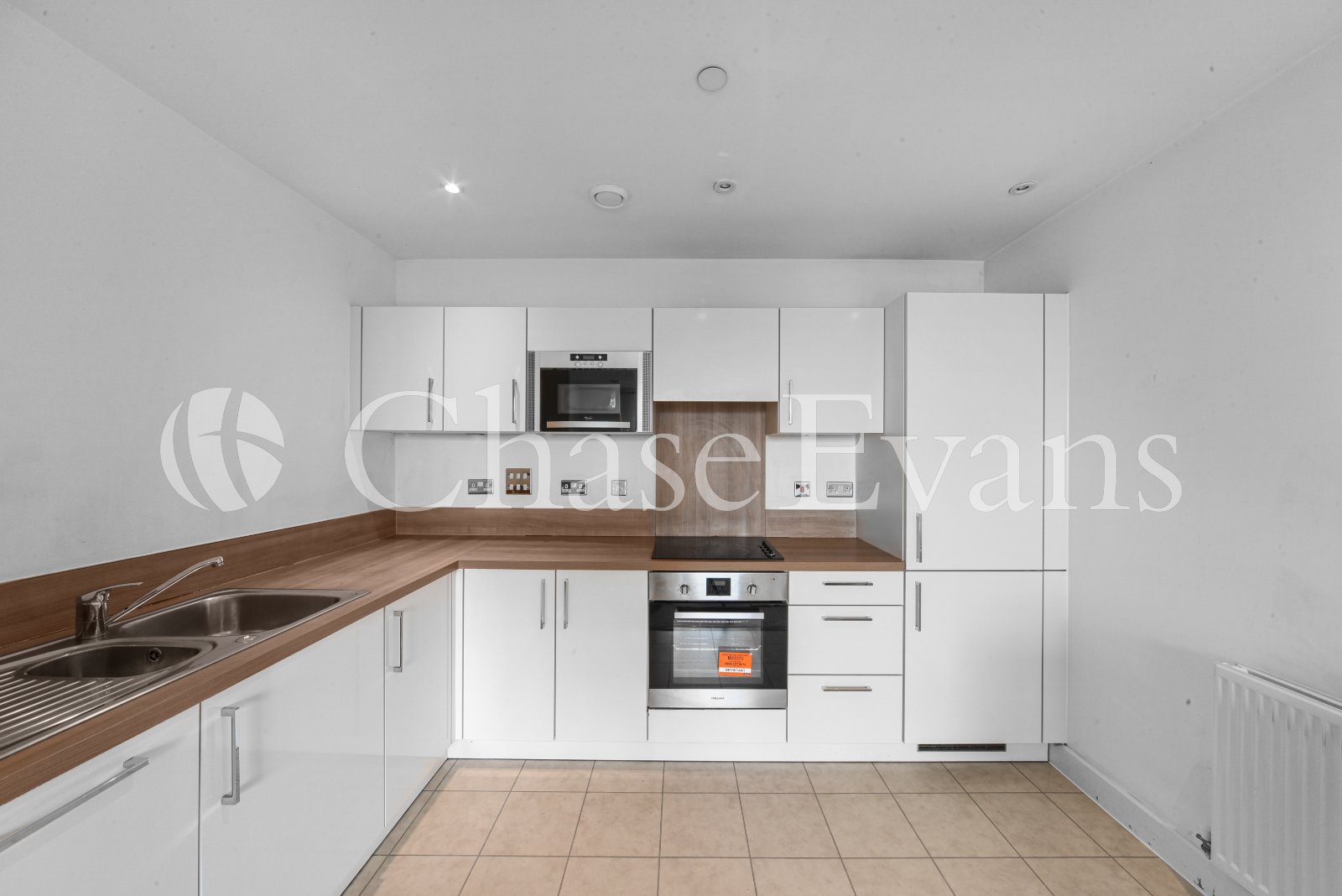 Waterside Park, Agnes George Walk, Royal Docks, London, E16 - Chase Evans