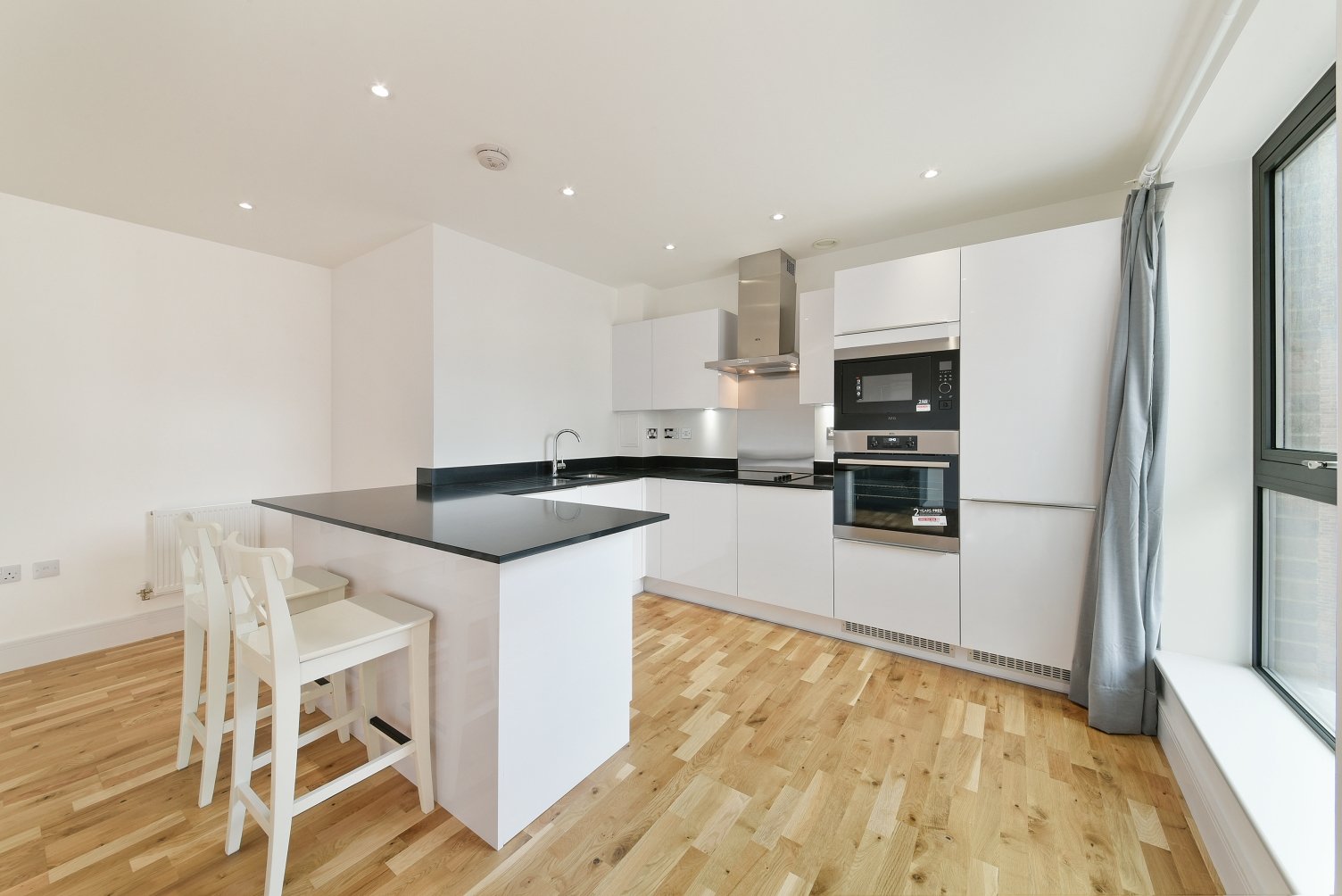 Leven Road, Poplar, London, E14 - Chase Evans