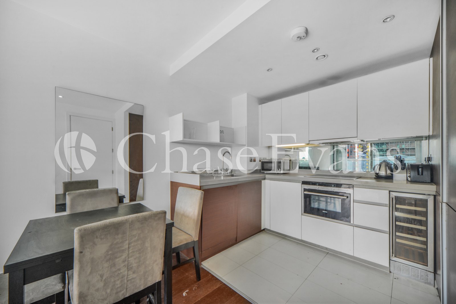 Baltimore Wharf, Canary Wharf, London, E14 - Chase Evans