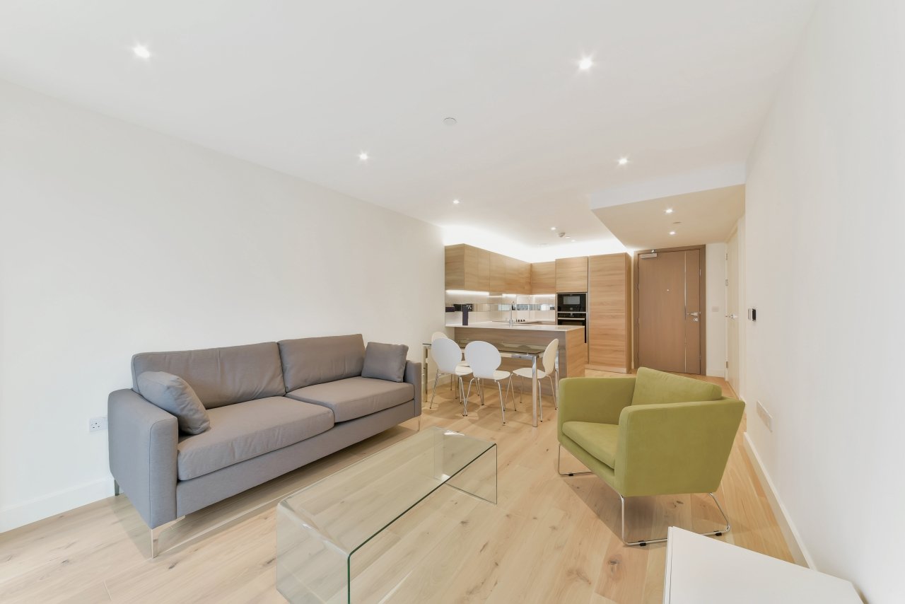 Duke Of Wellington Avenue, Woolwich, London, SE18