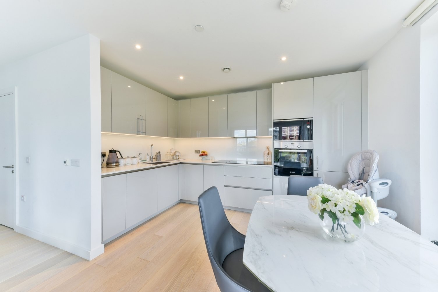 Weymouth Building, Deacon Street, Elephant & Castle, London, SE17 - Chase Evans