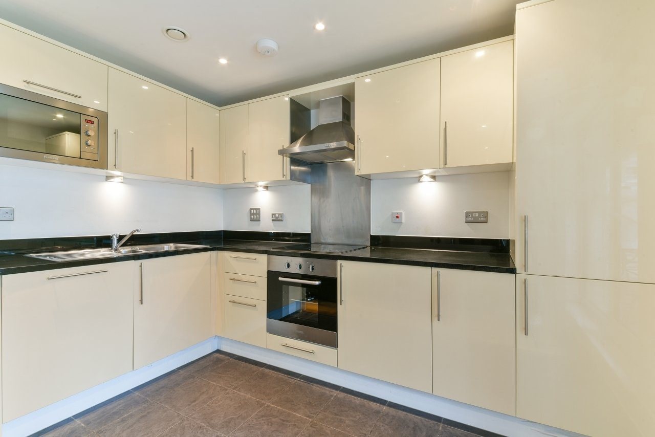 Indescon Square, Canary Wharf, London, E14 - Chase Evans