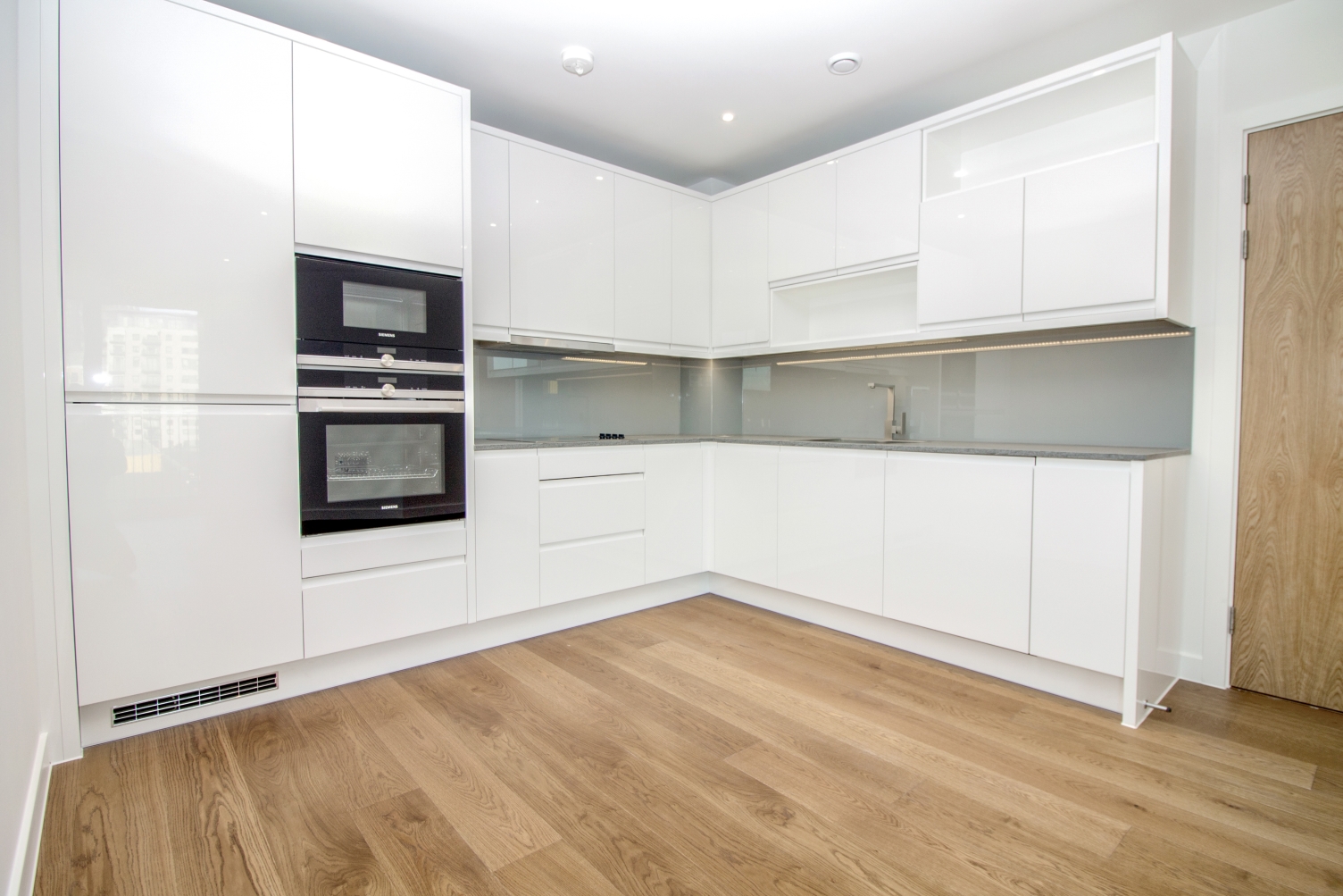 Lismore Boulevard, Colindale, London, NW9 - Chase Evans