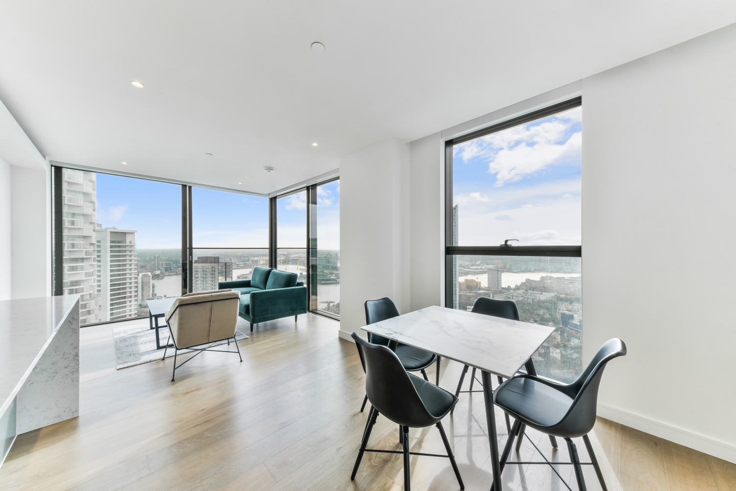 Hampton Tower, South Quay, 75 Marsh Wall, Canary Wharf, London, E14