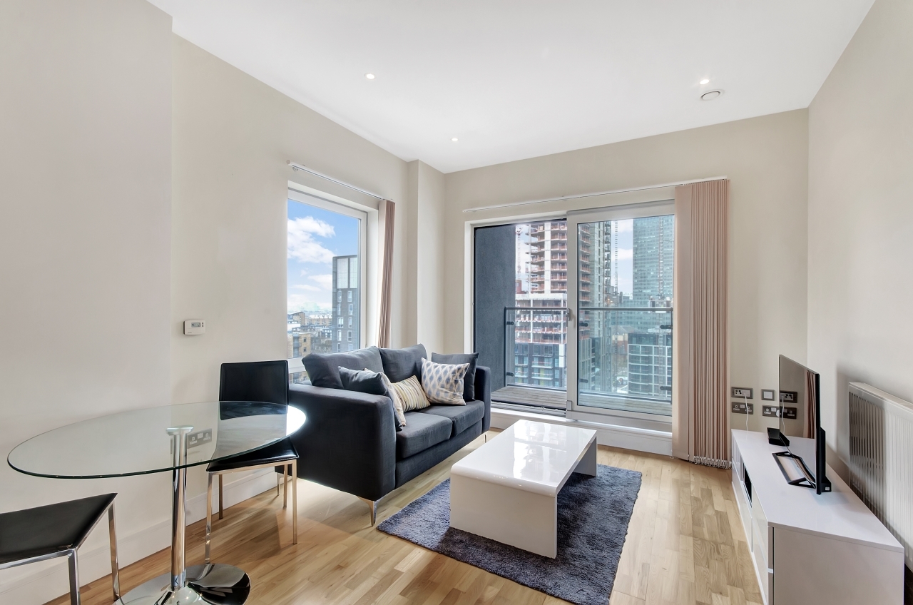 Indescon Square, Canary Wharf, London, E14 - Chase Evans