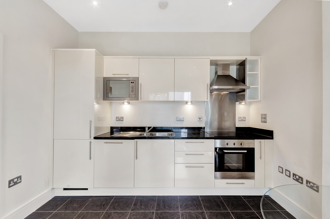 Indescon Square, Canary Wharf, London, E14 - Chase Evans