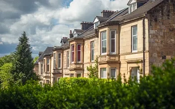 Back to school: The ‘outstanding’ state school price premium   - Chase Evans