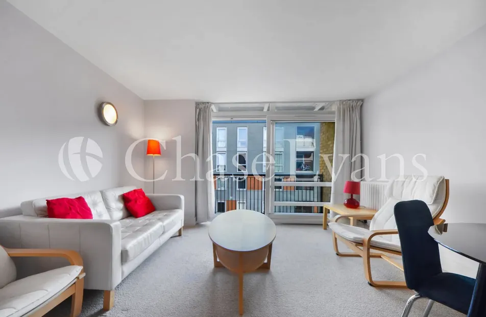 Moore House, Canary Central, Cassilis Road, Canary Wharf, E14 - Chase Evans