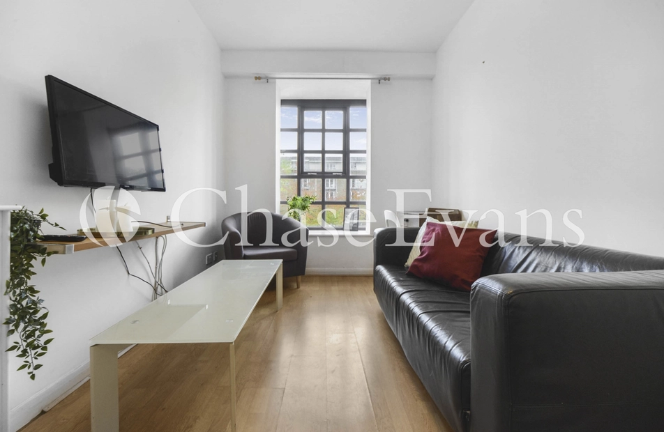 Rope Street, Surrey Quays, London, SE16 - Chase Evans