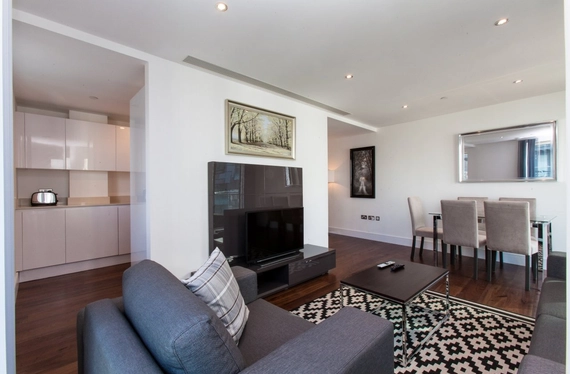 Lincoln Plaza, Canary Wharf, London, E14 - Chase Evans