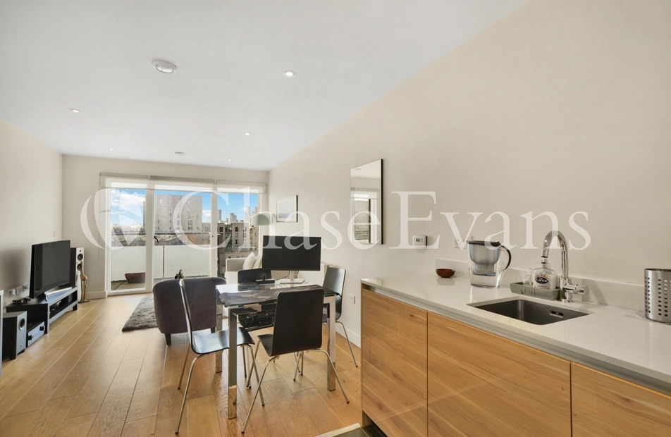 Greenwich Millennium Village, Peartree Way, Greenwich, London, SE10 - Chase Evans