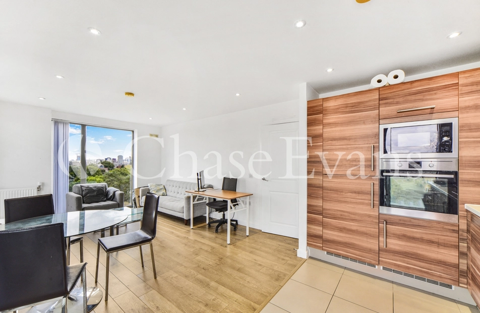 Bootmakers Court, Ben Jonson Road, Stepney Green, London, E1 - Chase Evans