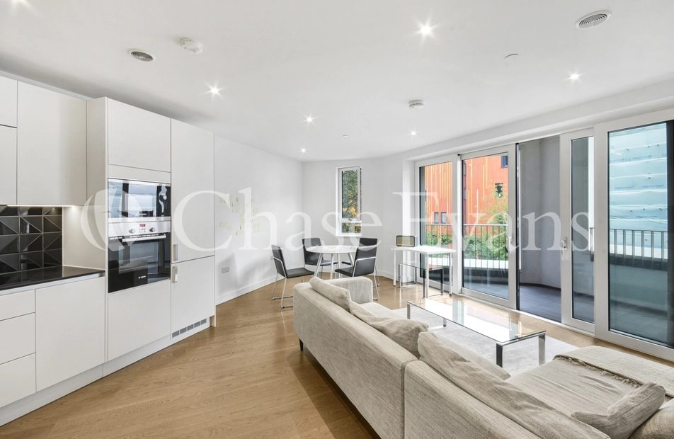 Elephant Park, Walworth Square, Elephant and Castle, London, SE17 - Chase Evans