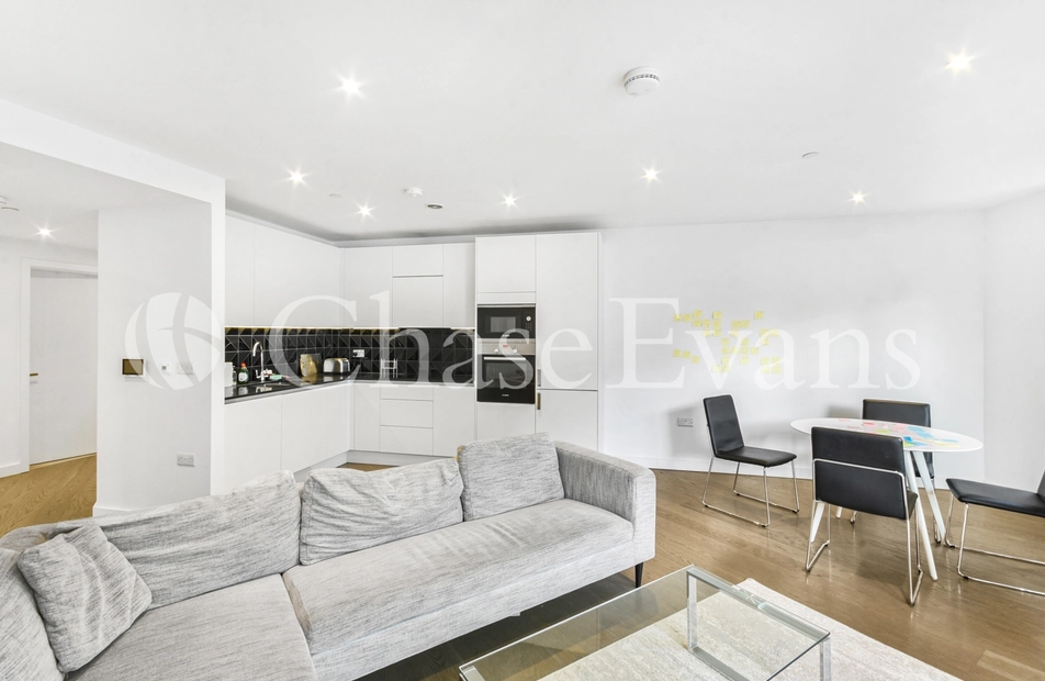 Elephant Park, Walworth Square, Elephant and Castle, London, SE17 - Chase Evans
