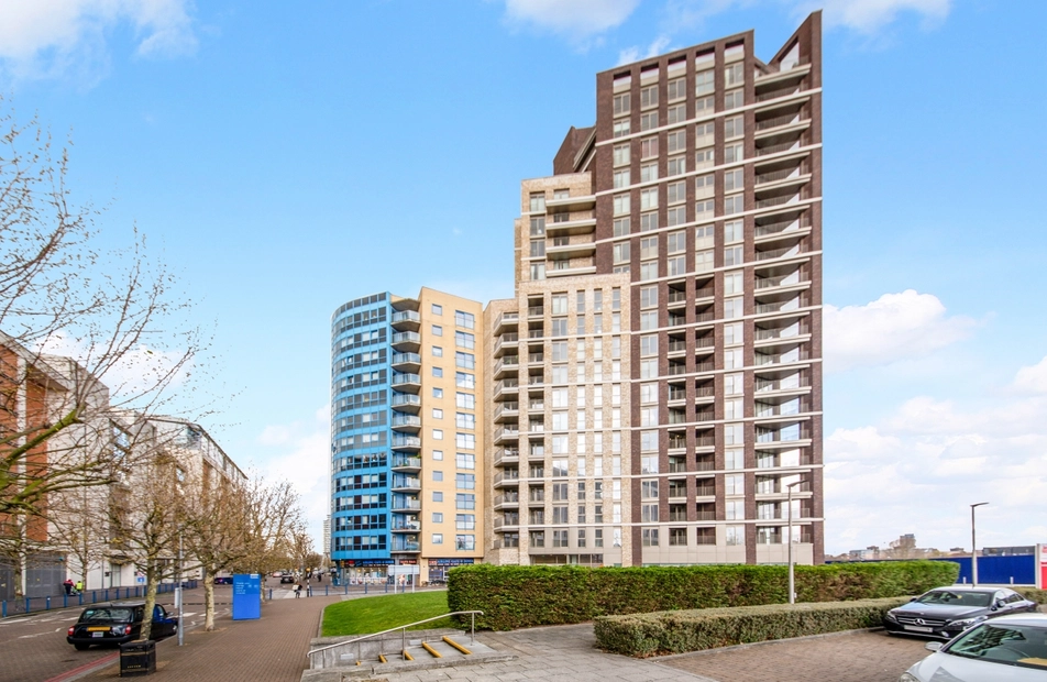 Western Gateway, Docklands, London, E16 - Chase Evans