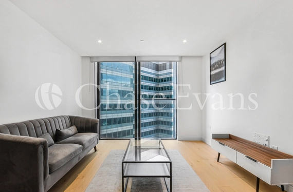 South Quay, Marsh Wall, Canary Wharf, London, E14 - Chase Evans