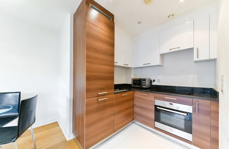 Forge Square, Isle Of Dogs, London, E14 - Chase Evans