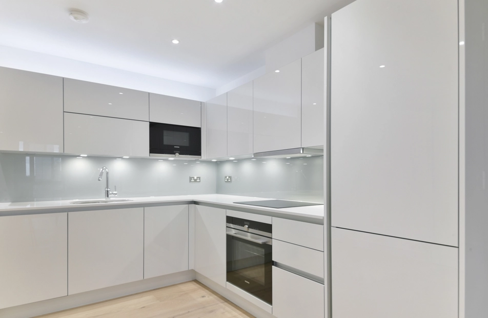Heritage Tower, East Ferry Road, Isle Of Dogs, London, E14 - Chase Evans