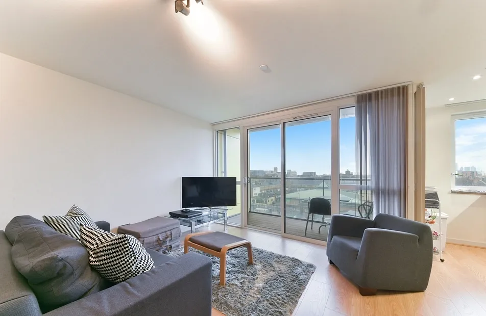 Panoramic Tower, 6 Hay Currie Street, Poplar, London, E14 - Chase Evans