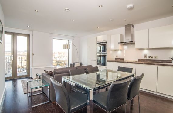 Regent Canalside, 37 Camden Road, Camden, London, NW1 - Chase Evans