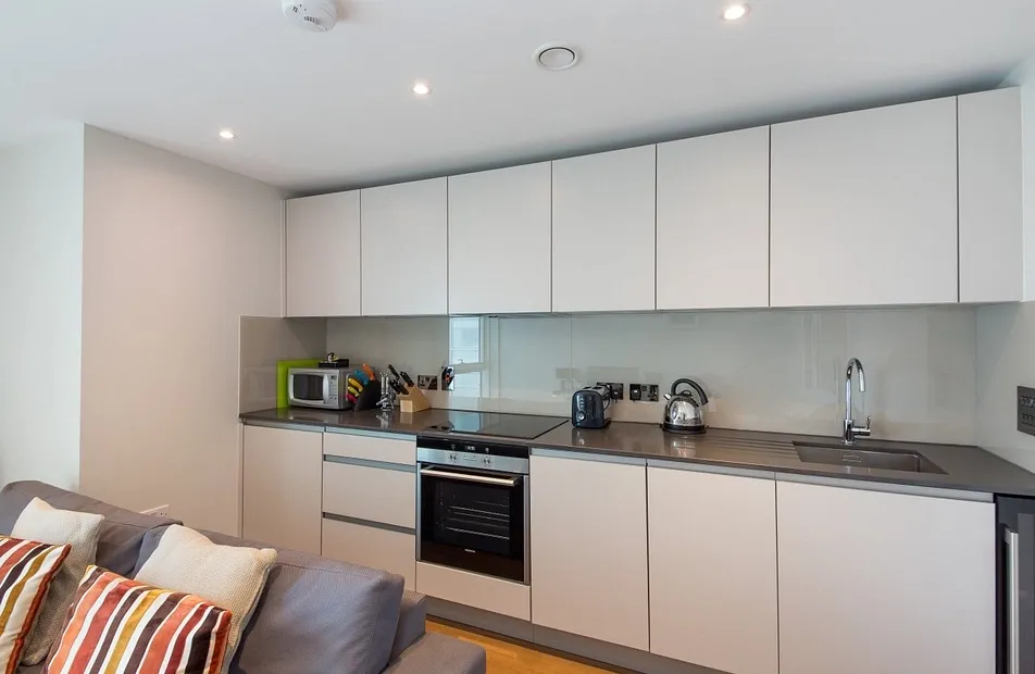 Crawford Building, 112 Whitechapel High Street, Aldgate, London, E1 - Chase Evans