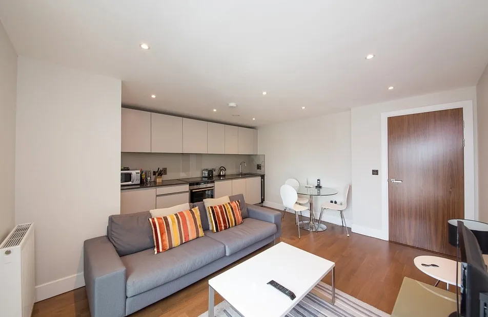 Crawford Building, 112 Whitechapel High Street, Aldgate, London, E1 - Chase Evans