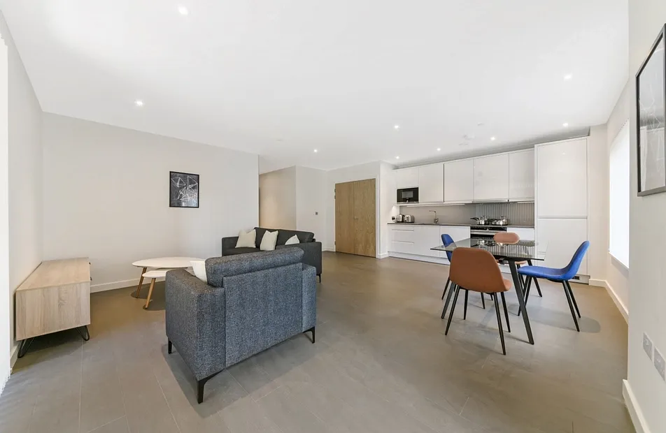 Colindale Gardens, Colindale, London, NW9 - Chase Evans