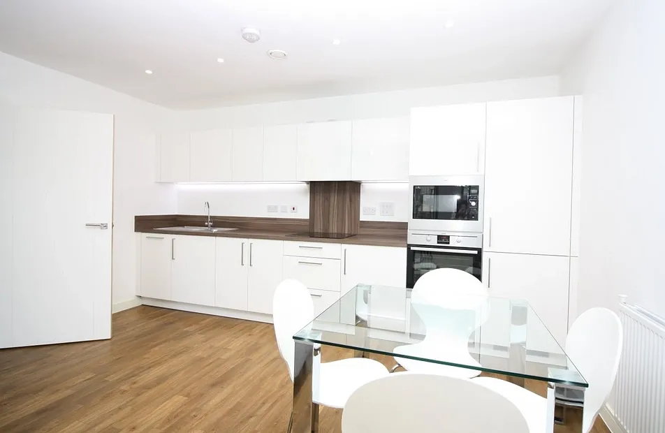 Kingfisher Heights, Waterside Park, 2 Bramwell Way, Royal Docks, London, E16 - Chase Evans