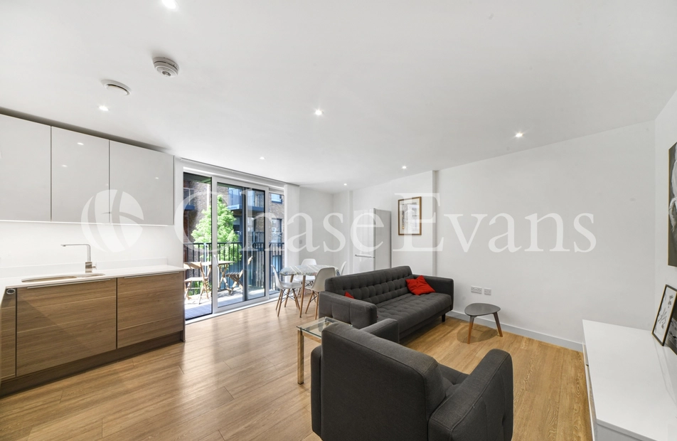 Cleveley Court, Marine Wharf, Ashton Reach, Surrey Quays, London, SE16 - Chase Evans