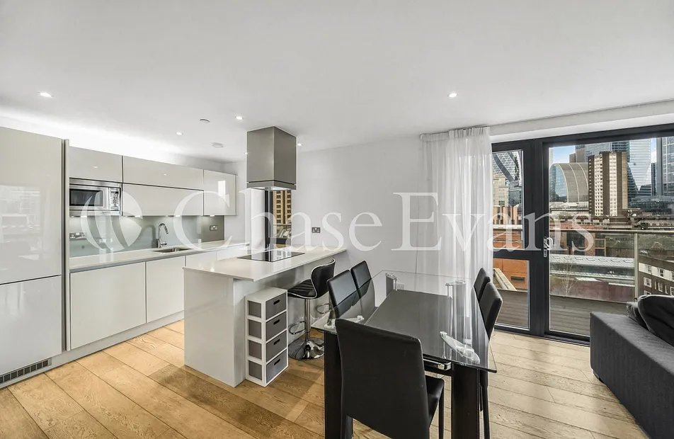 Commercial Street, Aldgate, London, E1 - Chase Evans