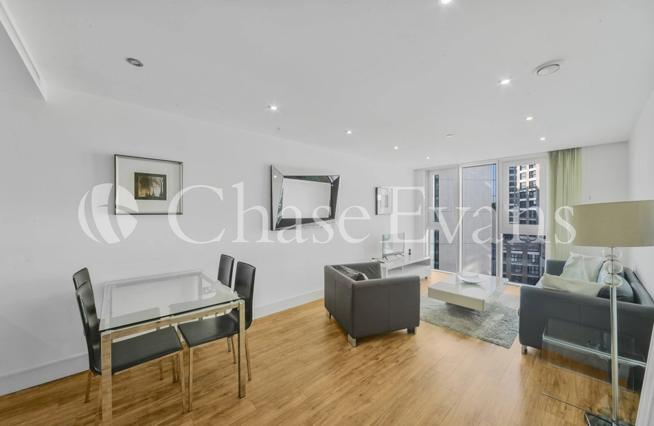 Alie Street, Aldgate, London, E1 - Chase Evans
