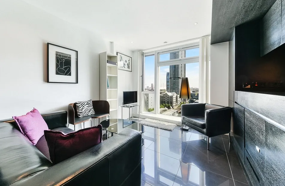 East Tower, 3 Pan Peninsula Square, Canary Wharf, London, E14 - Chase Evans