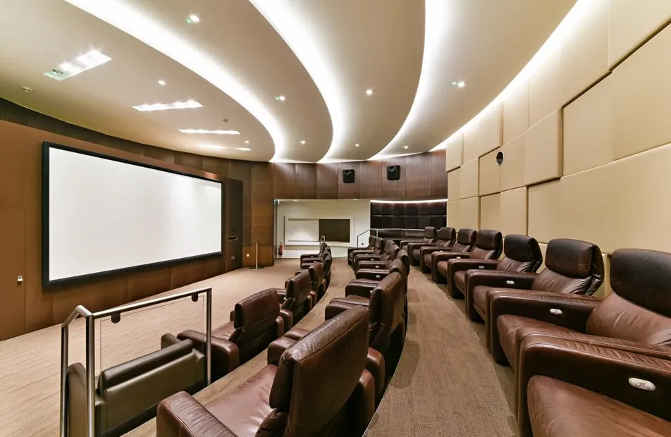 East Tower, 3 Pan Peninsula Square, Canary Wharf, London, E14 - Chase Evans