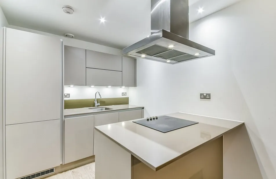 Stratosphere Tower, 55 Great Eastern Road, Stratford, London, E15 - Chase Evans