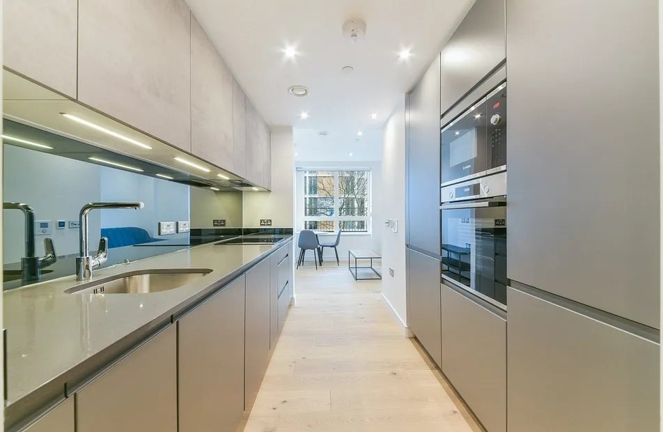 Grant Road, Clapham, London, SW11 - Chase Evans