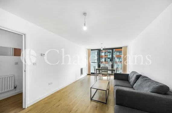 Blackwall Way, Canary Wharf, London, E14 - Chase Evans