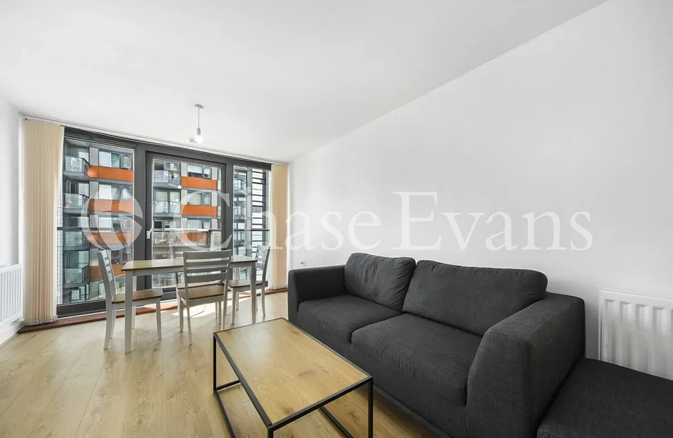 Proton Tower, 8 Blackwall Way, Canary Wharf, London, E14 - Chase Evans