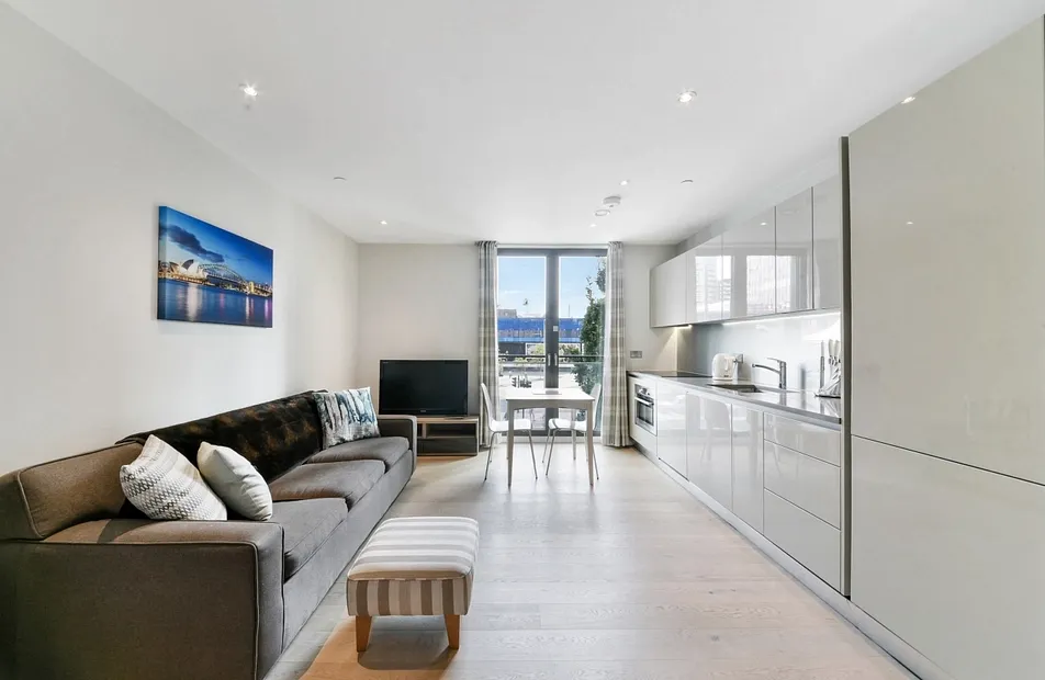 The Pavillion, One The Elephant, Elephant & Castle, London, SE1 - Chase Evans