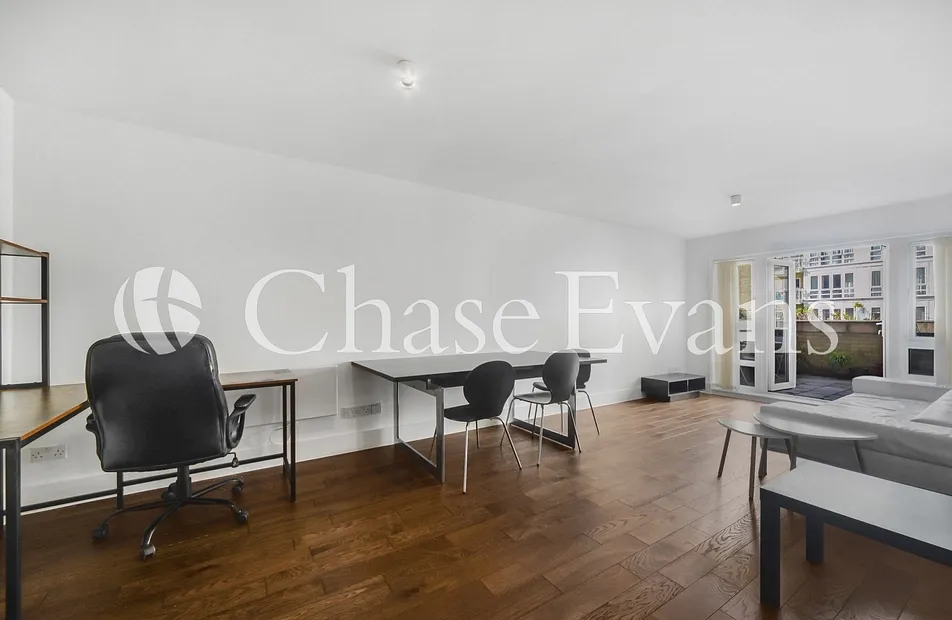 St. Davids Square, Docklands, London, E14 - Chase Evans