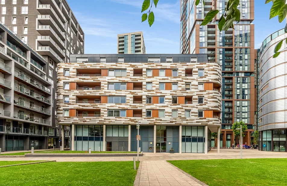 Indescon Square, Canary Wharf, London, E14 - Chase Evans