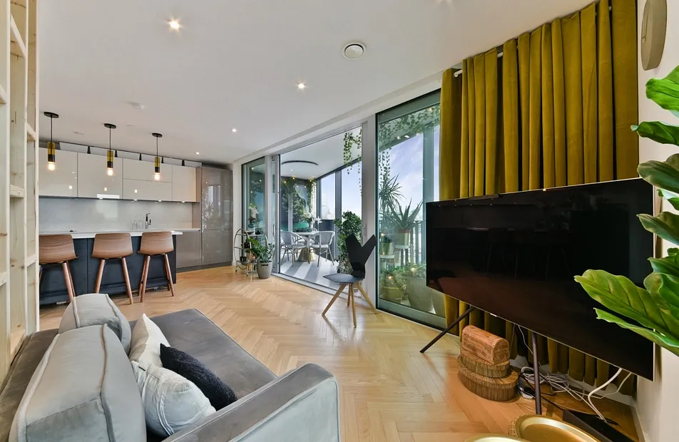 Two Fifty One, 251 Southwark Bridge Road, Southwark, London, SE1 - Chase Evans