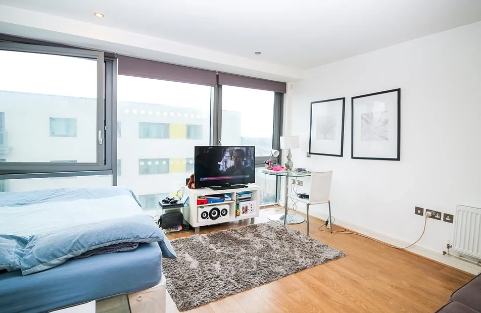 Craig Tower, 1 Aqua Vista Square, Bow, London, E3 - Chase Evans