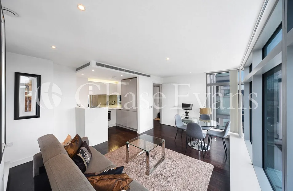 East Tower, 3 Pan Peninsula Square, Canary Wharf, London, E14 - Chase Evans