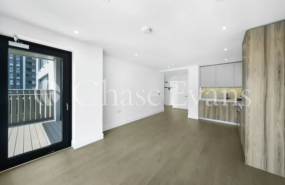 Hawksbury Heights, 11 Hewson Way, Elephant And Castle, London, SE17 - Chase Evans